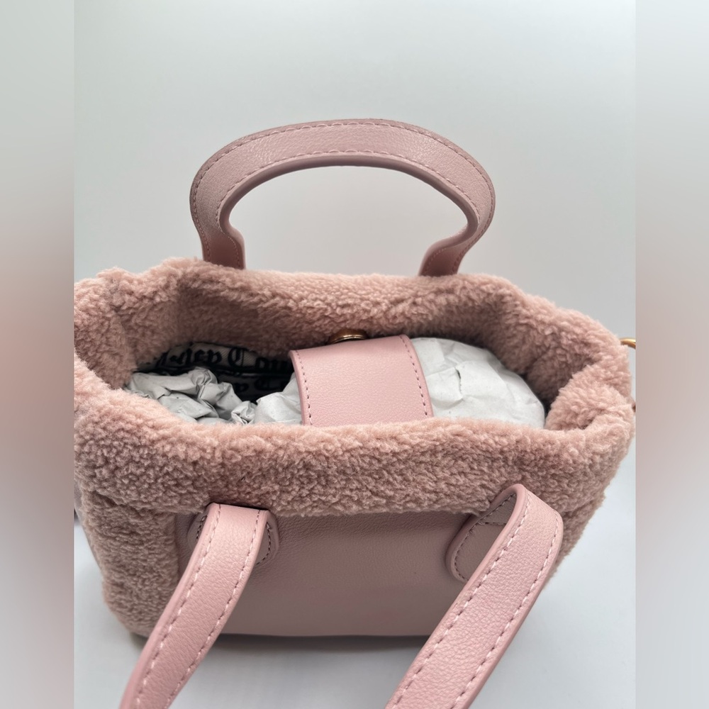 Juicy Couture Women’s Dusty Blush Sherpa  Silver Lining Mini Tote Crossbody OS - Picture 10 of 13